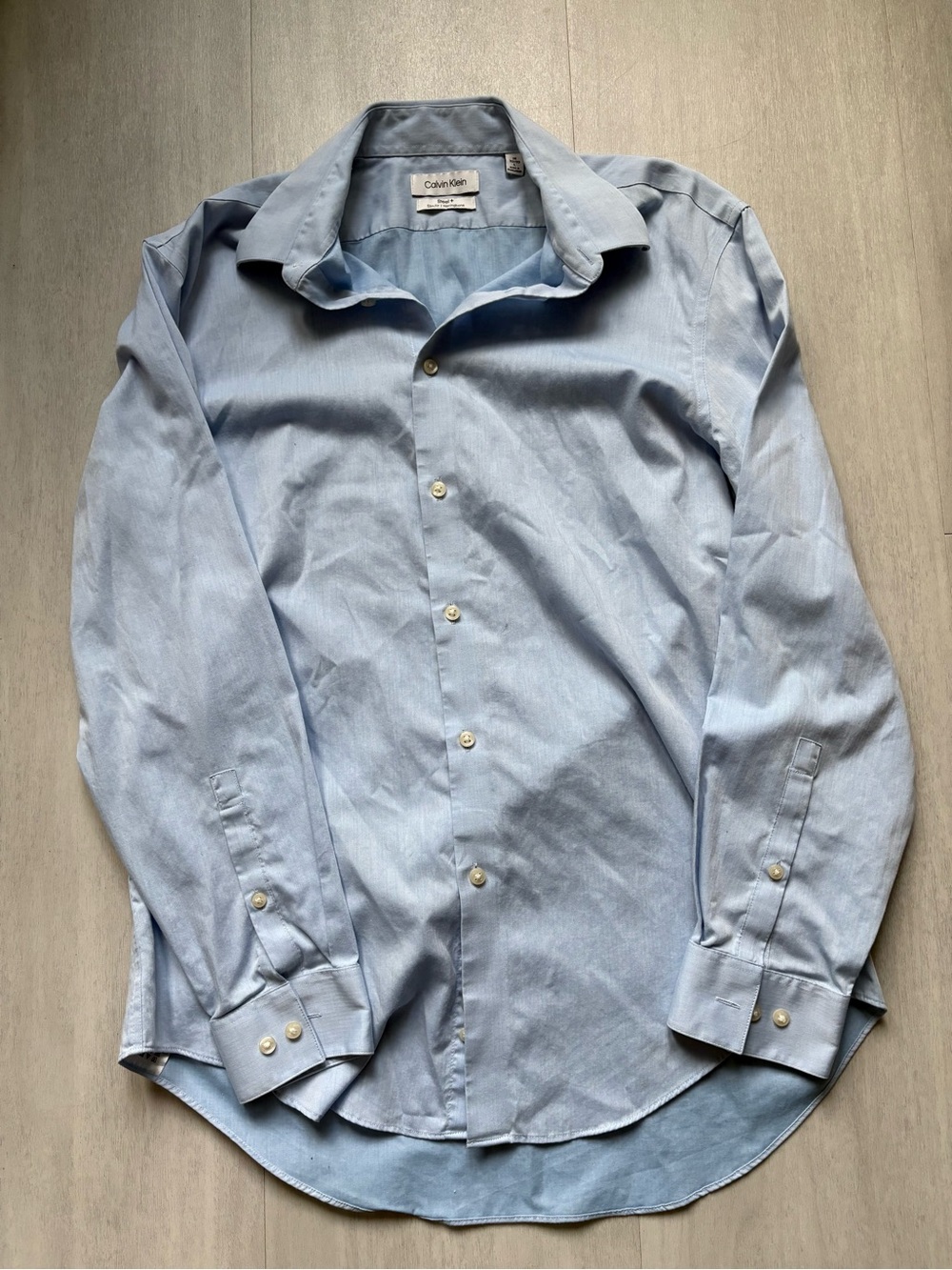 Calvin Klein Men's Slim Fit Herringbone Button-Down Dress Shirt
